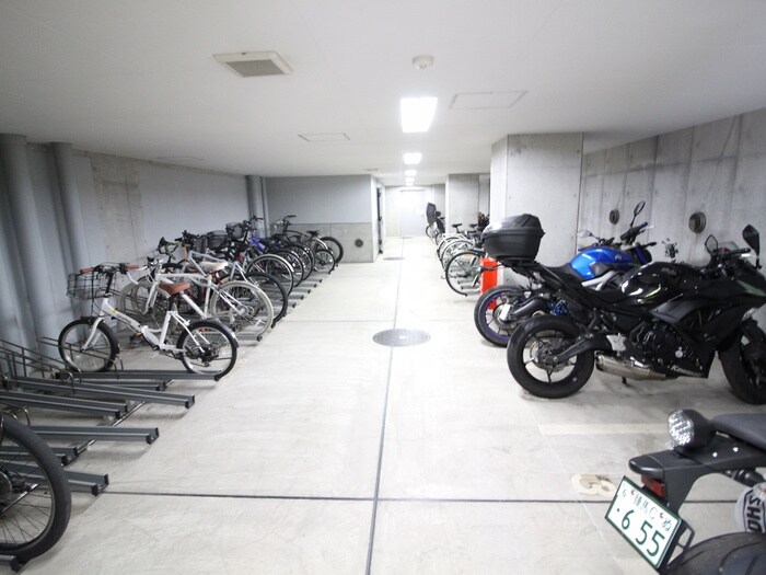 エスティメゾン中野の物件外観写真