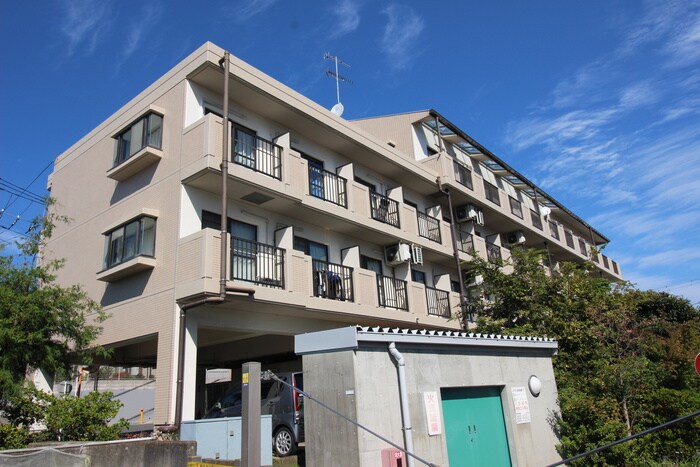 サンブライトいずみの物件外観写真