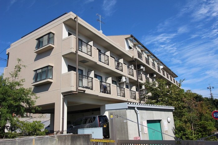 サンブライトいずみの物件外観写真