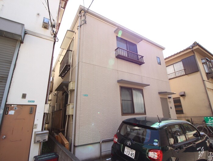 イーストビレッジの物件外観写真