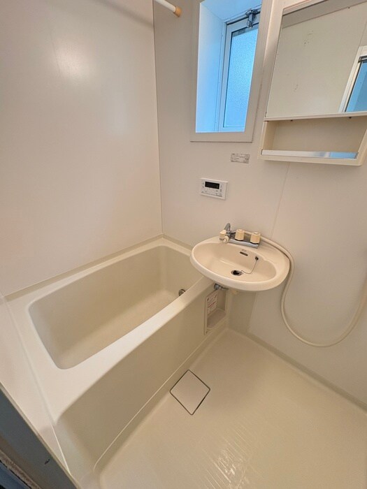 ベルトリ－Ｃ棟の物件内観写真