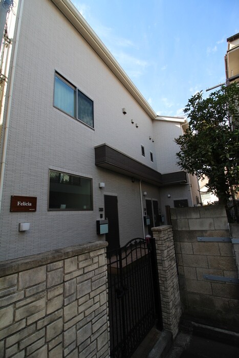 フェリシアの物件外観写真