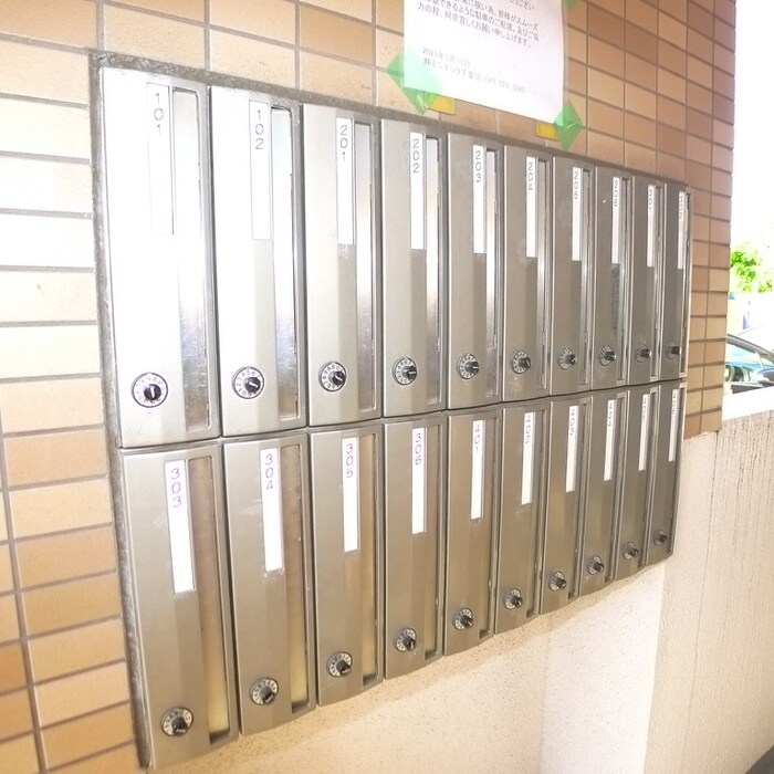 ドゥエルイ－ストの物件外観写真