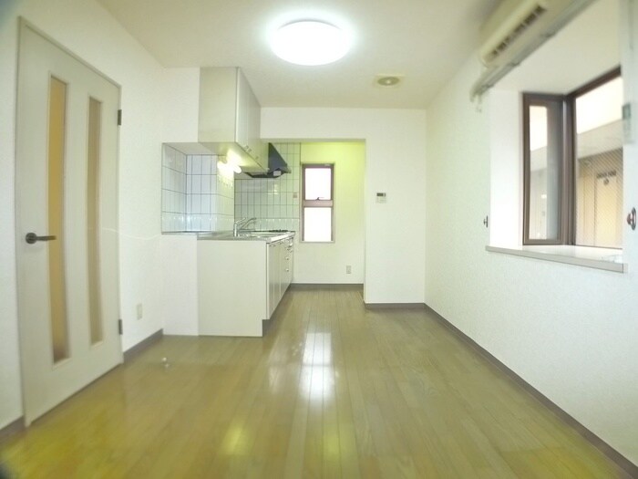 ドゥエルイ－ストの物件内観写真