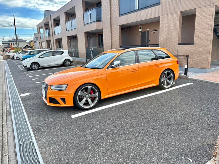 パイン・ツリーの物件外観写真