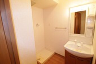 パイン・ツリーの物件内観写真