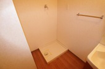 パイン・ツリーの物件内観写真