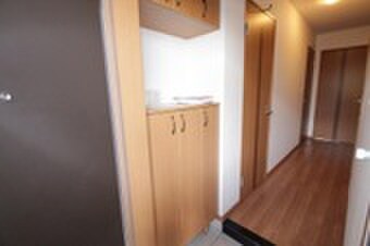 パイン・ツリーの物件内観写真