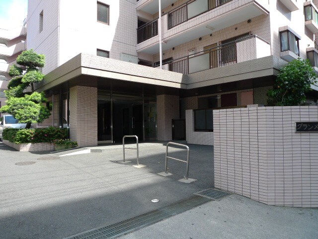 グランメ－ル戸田の物件外観写真