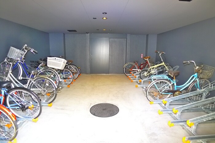 S-RESIDENCE市川の物件外観写真