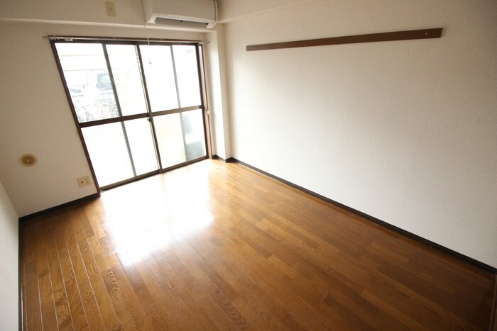 ロイヤルハイツ堀之内の物件内観写真