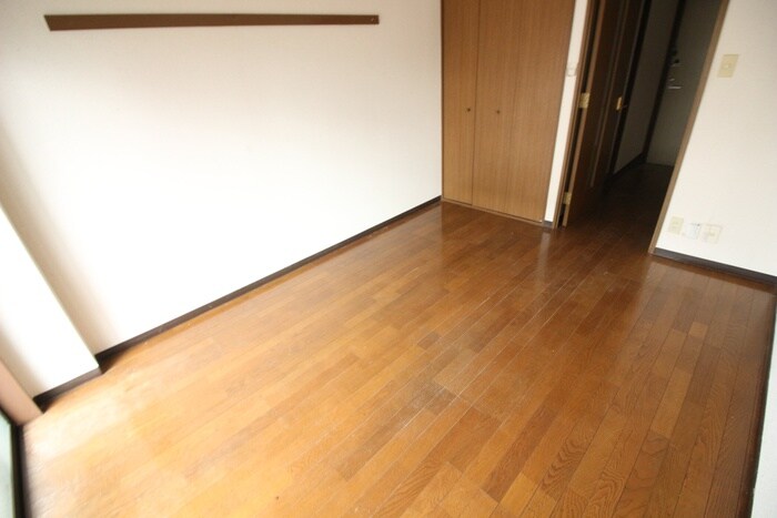 ロイヤルハイツ堀之内の物件内観写真