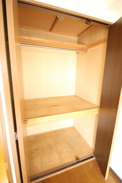 ロイヤルハイツ堀之内の物件内観写真