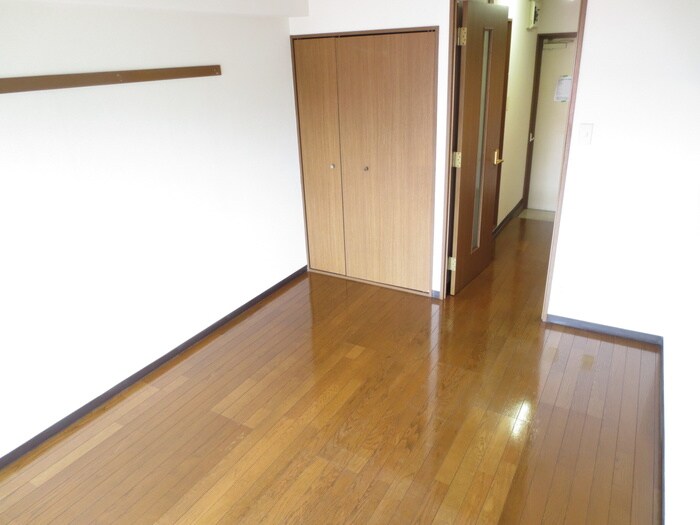 ロイヤルハイツ堀之内の物件内観写真