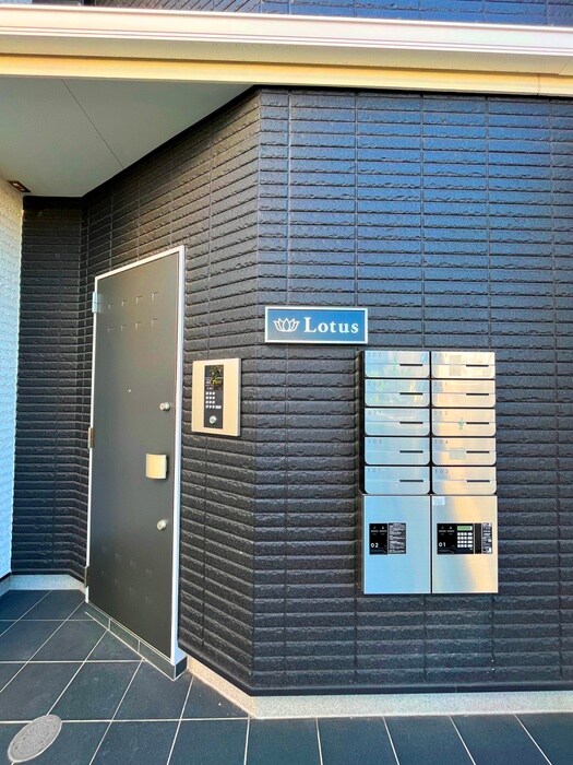 Lotusの物件外観写真