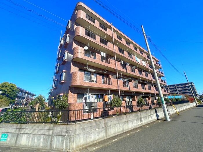 ソレアードの物件外観写真