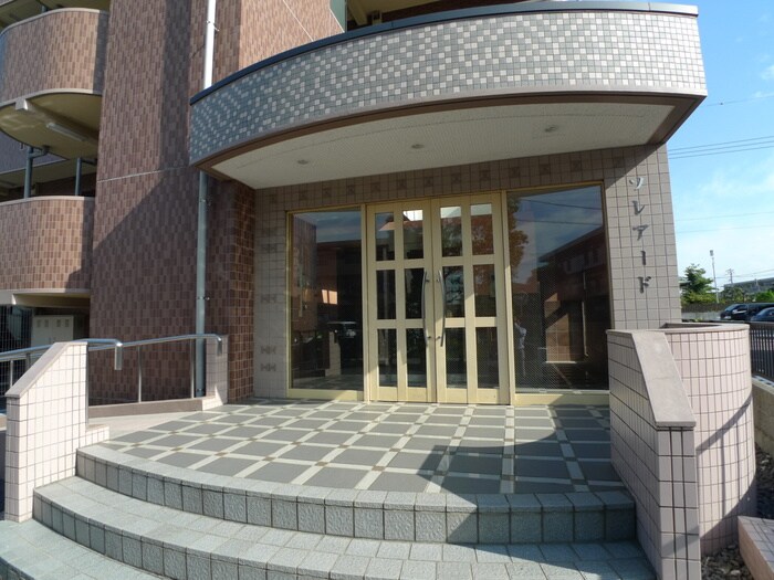 ソレアードの物件外観写真