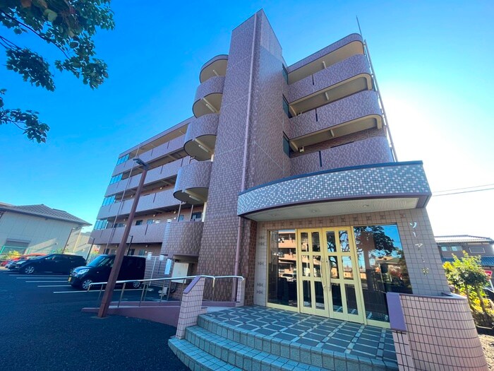 ソレアードの物件外観写真