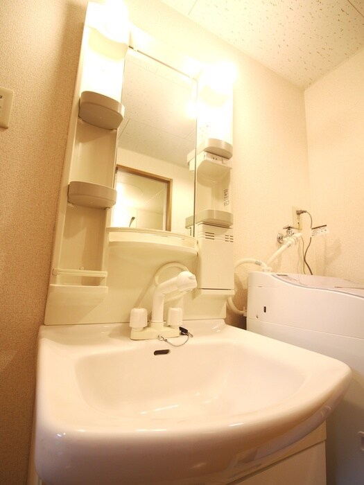 エレガンス霞ヶ関の物件内観写真