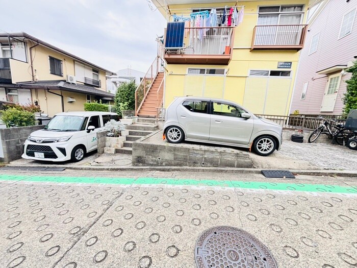 フラワーハイツの物件外観写真