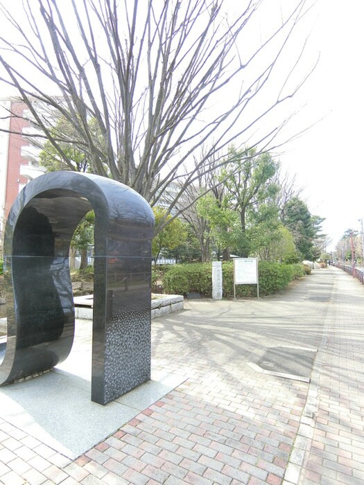 山本レジデンスＥの物件外観写真