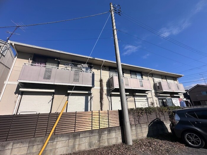 グレ－スコ－トの物件外観写真