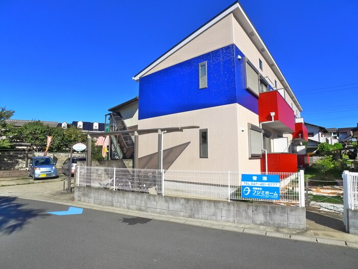 フェリ－チェ検見川の物件外観写真