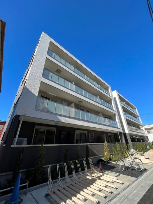 プローシュの物件外観写真