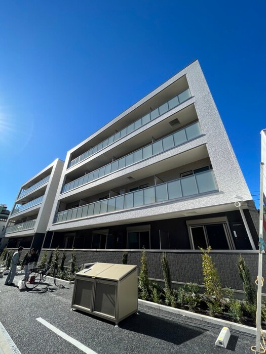 プローシュの物件外観写真