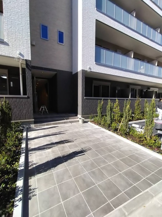 プローシュの物件外観写真