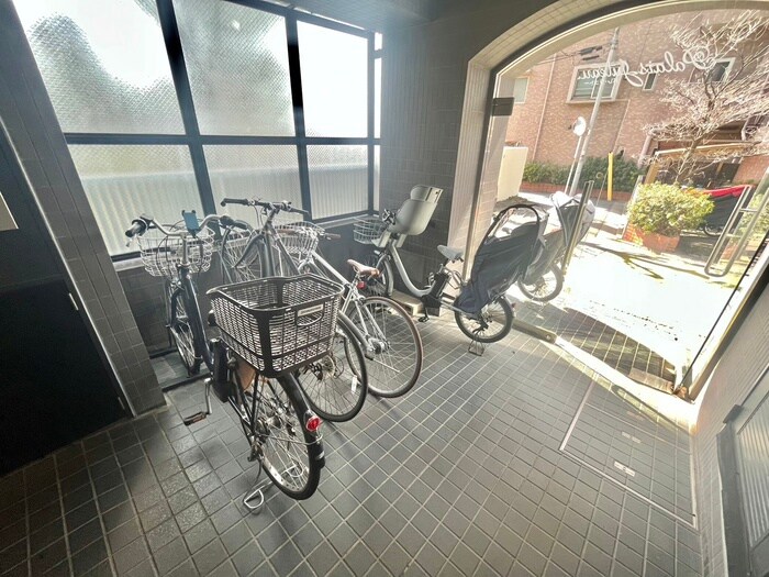 パﾚジュトーの物件外観写真