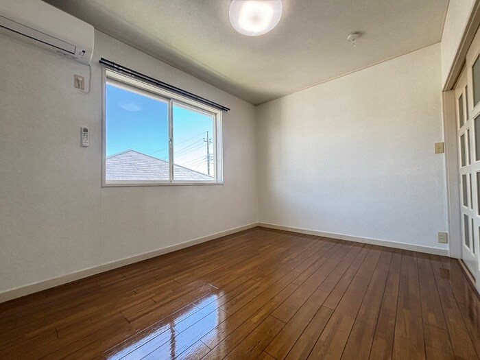 ルミエ－ルの物件内観写真