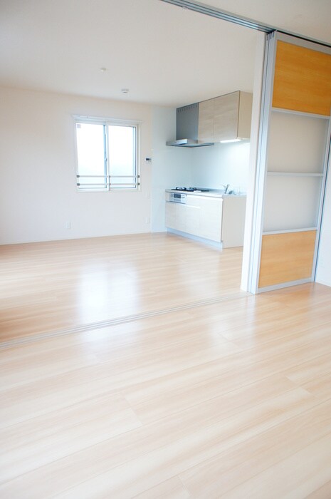 ルミエールAの物件内観写真