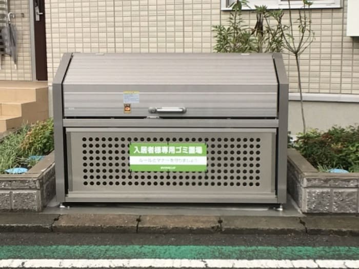 ルミエールAの物件外観写真