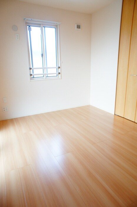 ルミエールAの物件内観写真