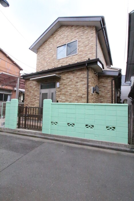 中十条３丁目戸建の物件外観写真