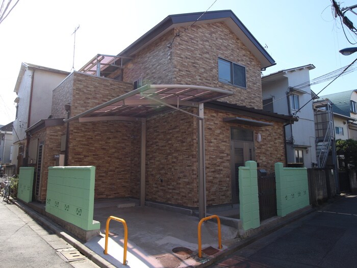 中十条３丁目戸建の物件外観写真