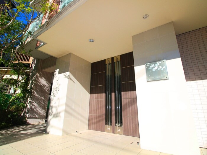 Ａｐａｒｔｍｅｎｔ桜の物件外観写真