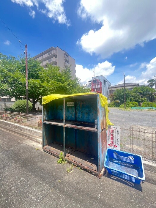 鈴木マンションの物件外観写真