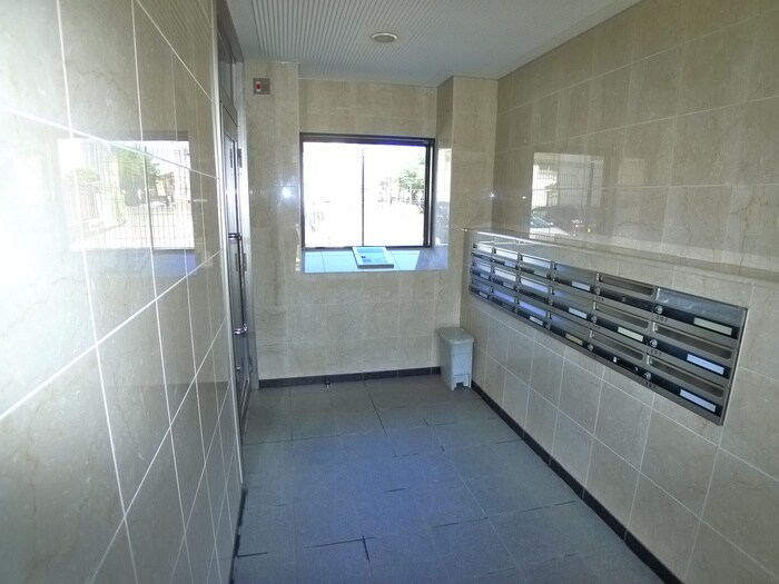 ドミ－ル秋津の物件外観写真