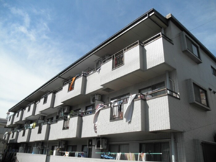 カ－サ・ワカバヤシの物件外観写真