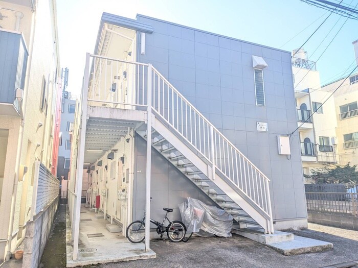 エステ－ト秋田の物件外観写真