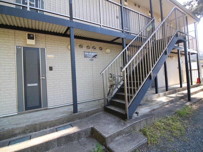 プレ・デ・ガール百合ヶ丘（５）の物件外観写真