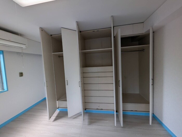 ドミサイルアザブの物件内観写真