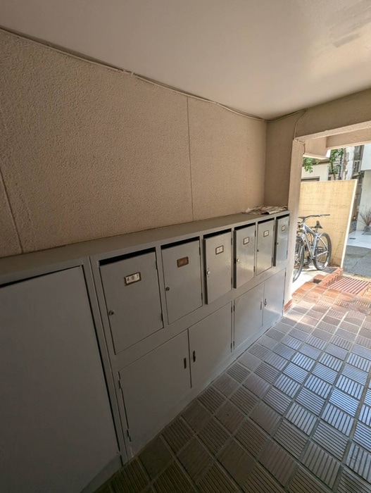 ドミサイルアザブの物件外観写真