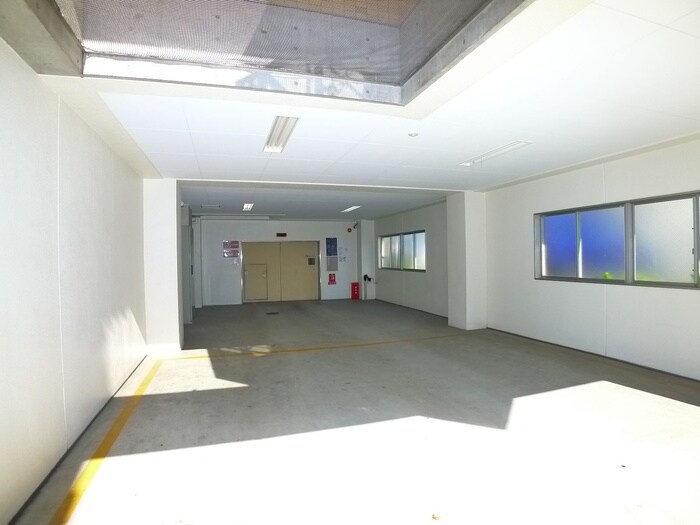 ウィステリア冬木(既築部分)の物件外観写真