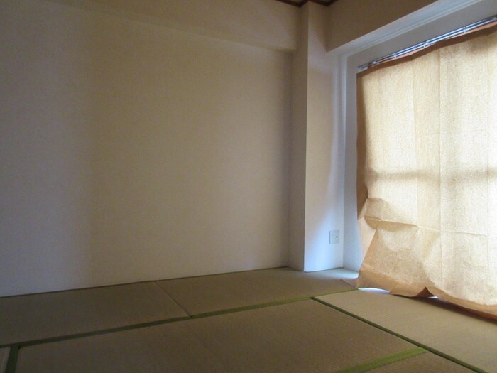 ウィステリア冬木(既築部分)の物件内観写真