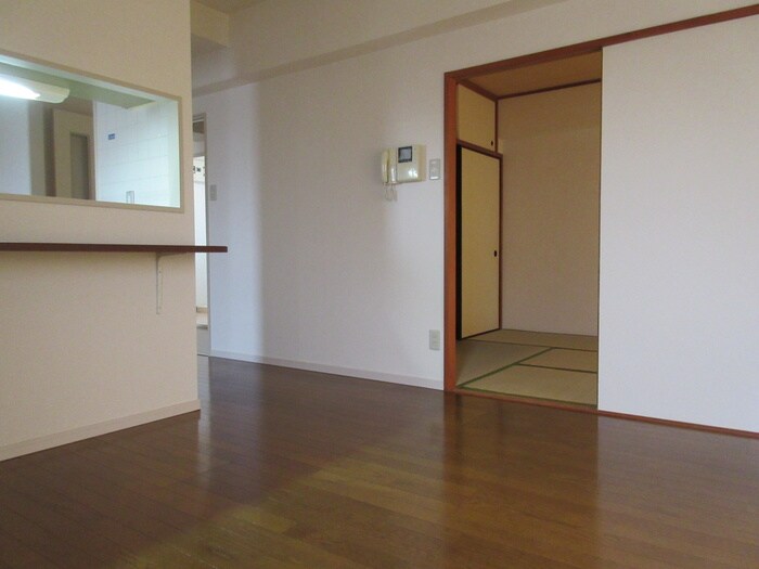 ウィステリア冬木(既築部分)の物件内観写真