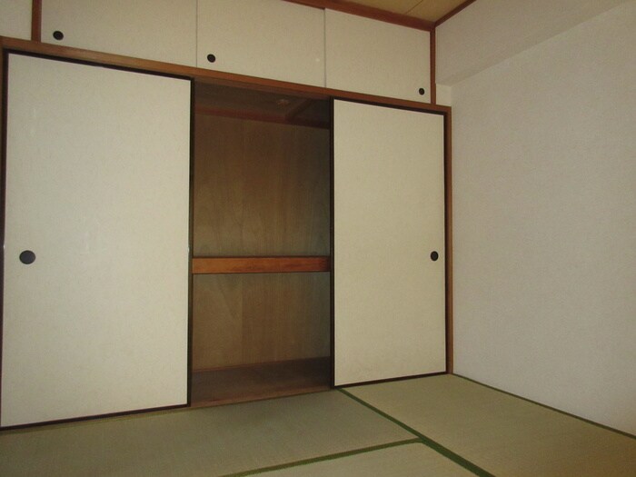 ウィステリア冬木(既築部分)の物件内観写真