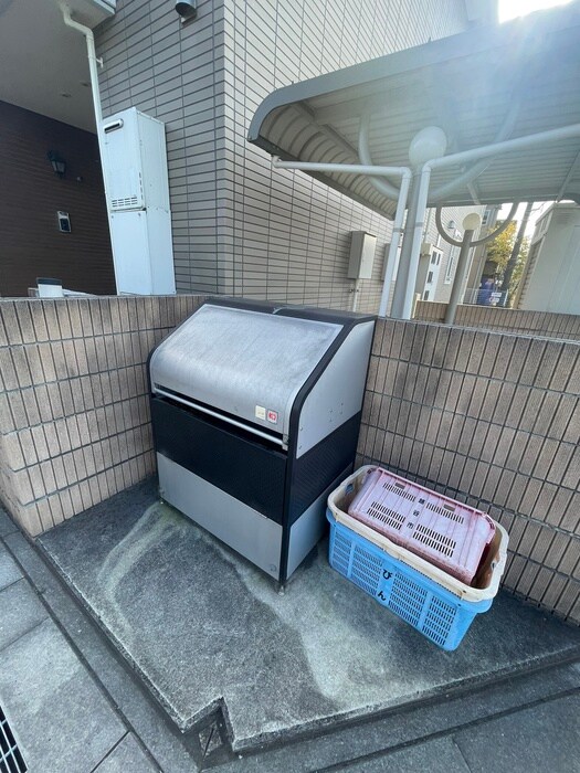 カーサ　デ　フローレの物件外観写真